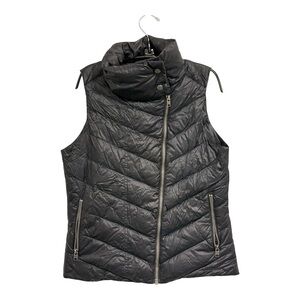Patagonia Black Quilted Asymmetrical Zip Puffer Vest - Women